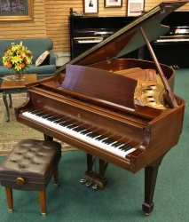 SteinwayL_01