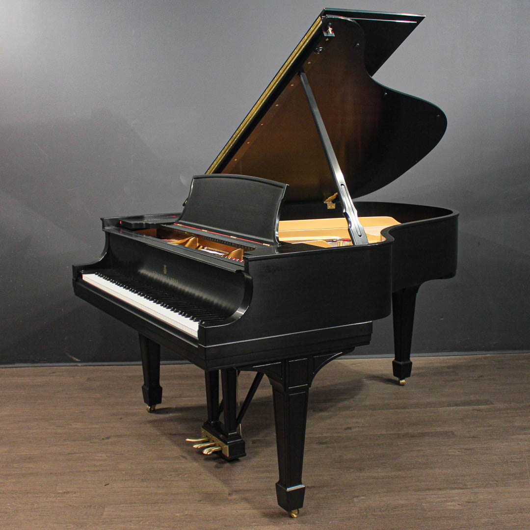 steinway_l_279669_2__1777570753_231