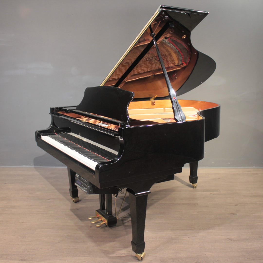 young chang upright piano peramburger grand piano young chang upright piano peramburger grand piano