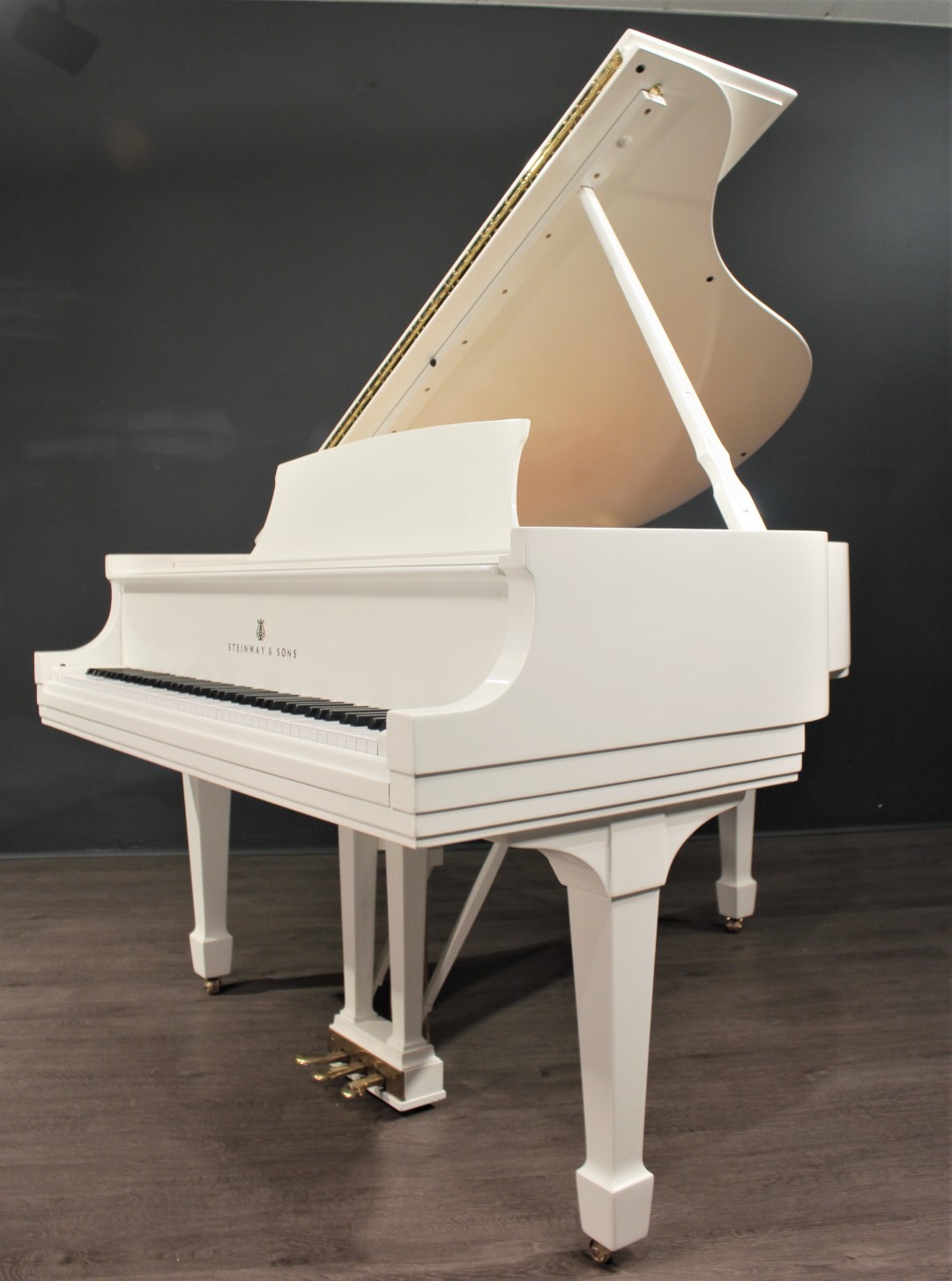 Steinway Model M 5'7'' Grand Piano Restored White | Grand Pianos