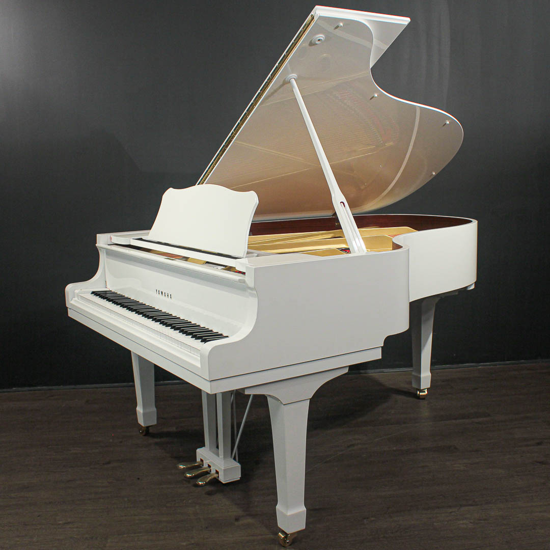Yamaha grand hot sale piano price dollar