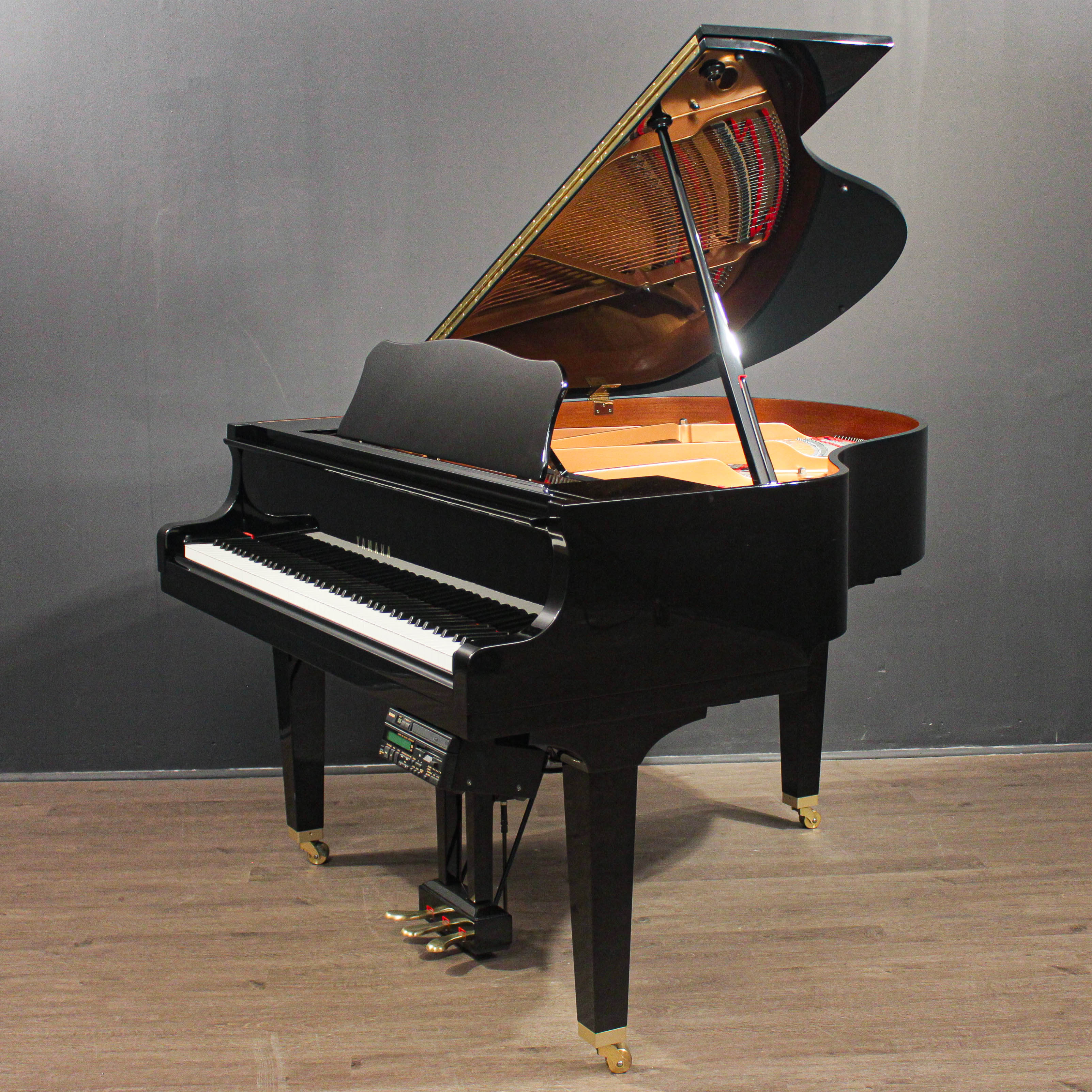 Yamaha Disklavier DGB1 5' Player Grand Piano 2005 | Grand Pianos