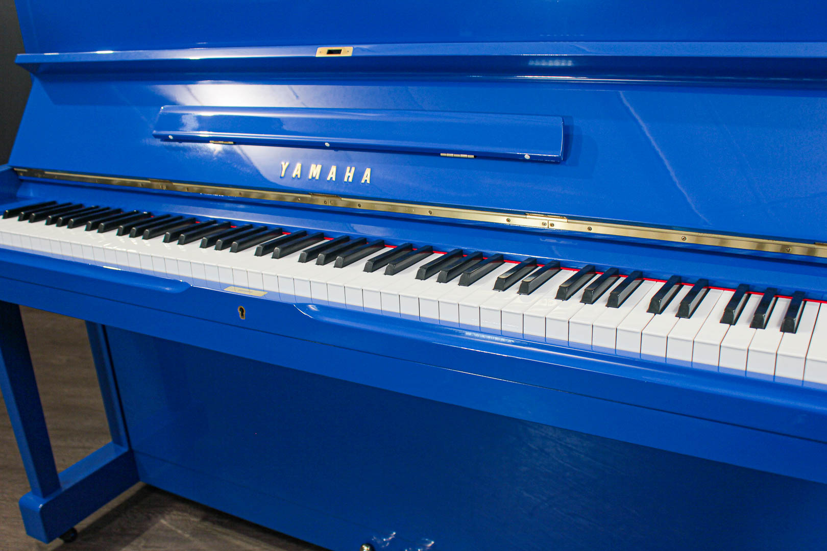 Yamaha U1 48'' Player Upright Piano True Blue PianoDisc/QRS Performance Grade