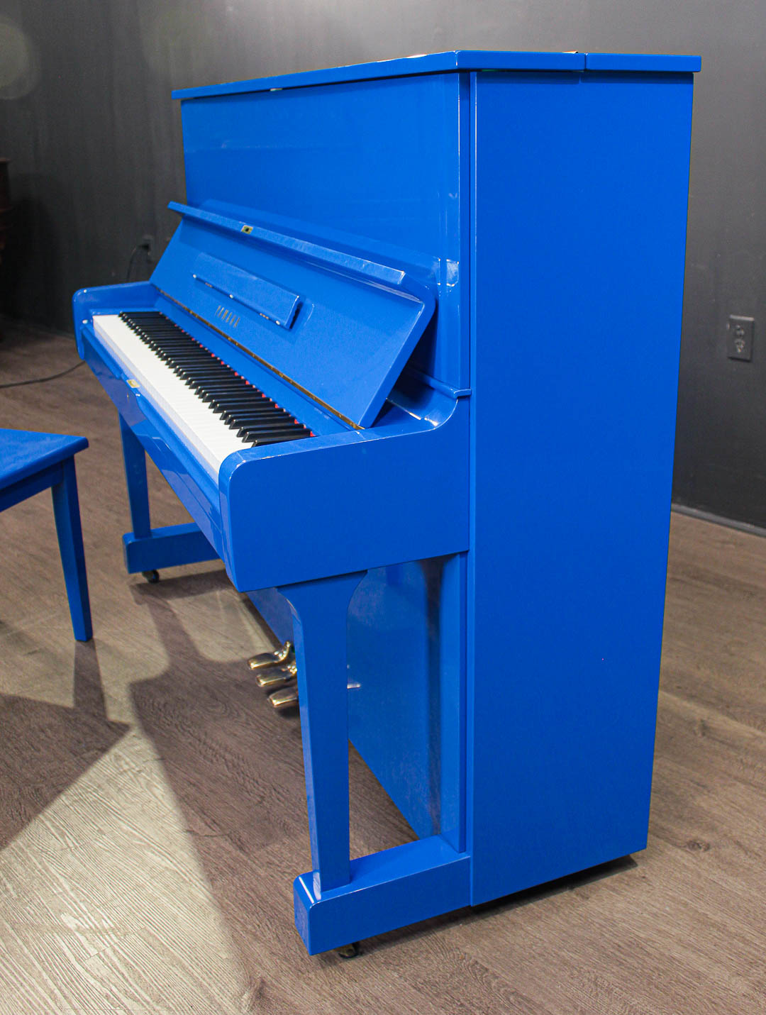 Yamaha U1 48'' Studio Upright Piano True Blue Upright Pianos