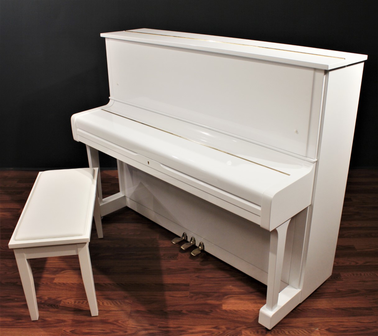 Yamaha U1 48'' Studio Upright Piano Polished White | Upright Pianos