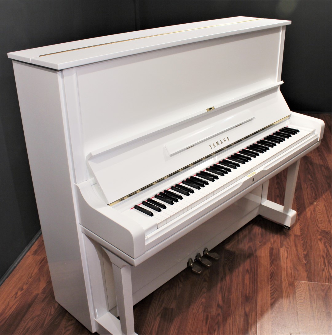 Yamaha U3 52'' Studio Upright Piano Polished White | Upright Pianos